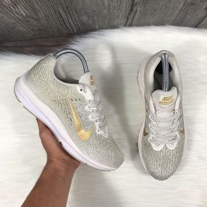 Nike Zoom Winflo 5 Shoes